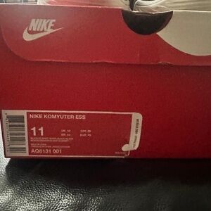 NIKE KOMYUTER ESS SHOES
